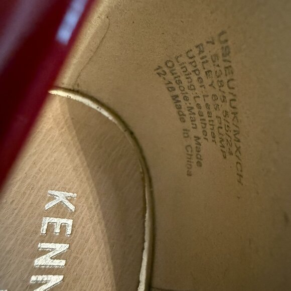 Kenneth Cole Sz 7.5, Red Stiletto - Picture 5 of 6